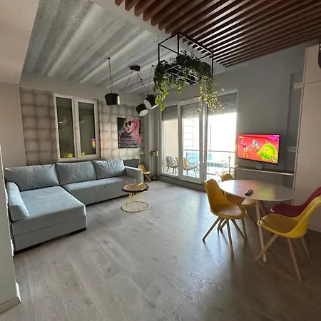Sea View/beach Front- Joie De Vivre -cozy Designed Apartamento Năvodari
