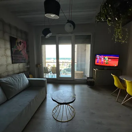 Sea View/beach Front- Joie De Vivre -cozy Designed *