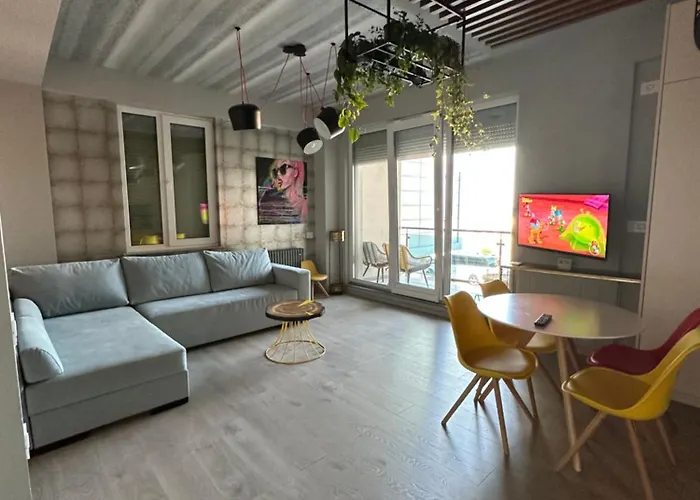 Sea View/beach Front- Joie De Vivre -cozy Designed Апартаменты Нэводари